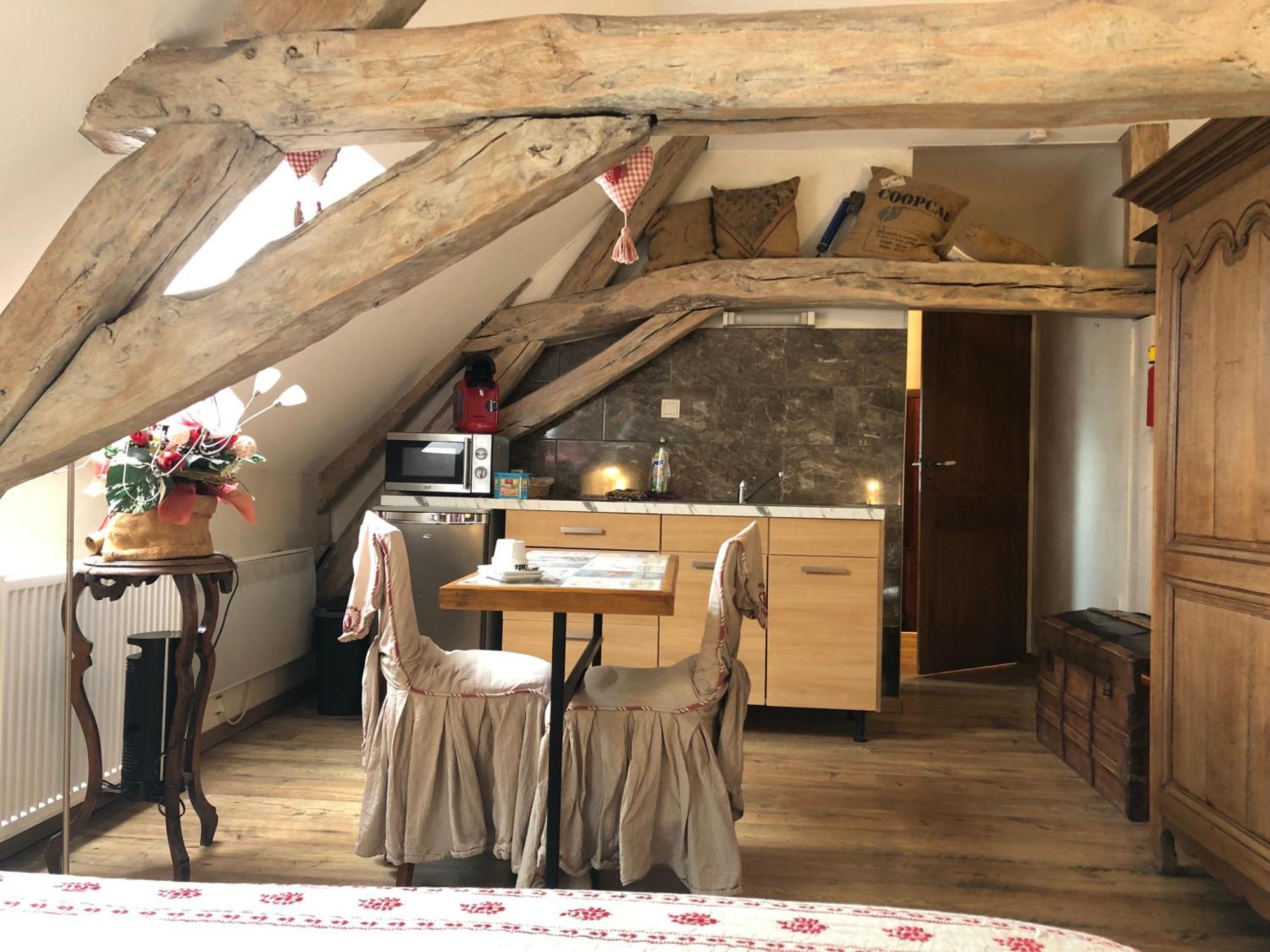 Aux Logis De La Solre Bed and Breakfast Ferrière-la-Petite Exteriör bild