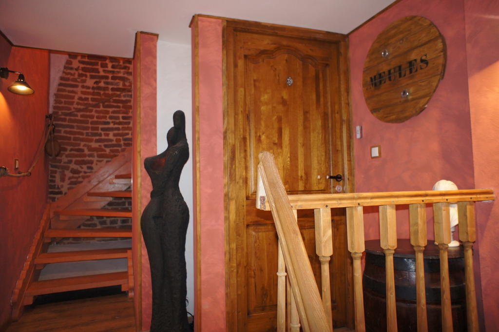 Aux Logis De La Solre Bed and Breakfast Ferrière-la-Petite Exteriör bild