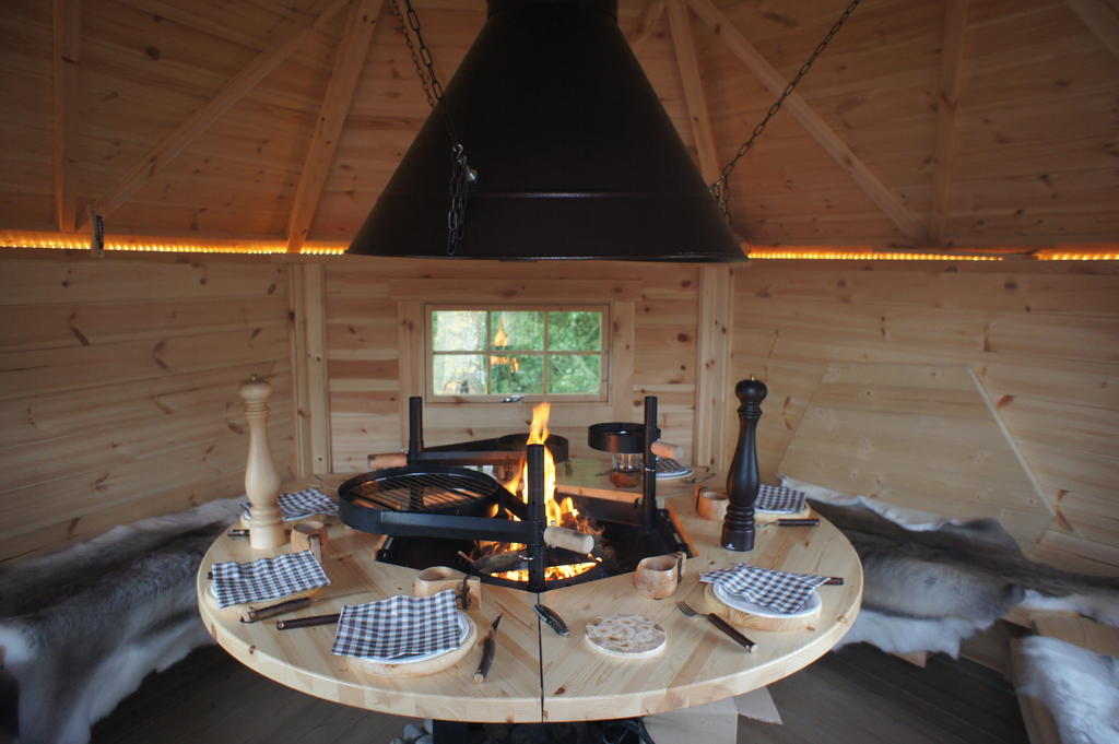 Aux Logis De La Solre Bed and Breakfast Ferrière-la-Petite Exteriör bild