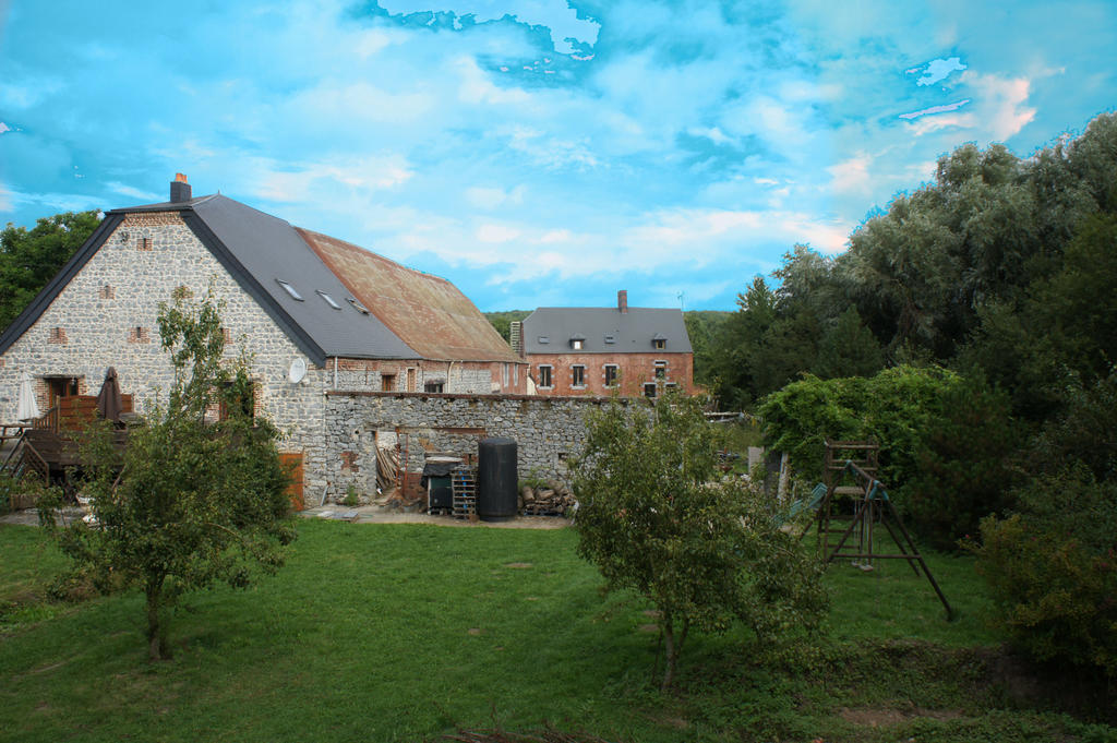 Aux Logis De La Solre Bed and Breakfast Ferrière-la-Petite Exteriör bild